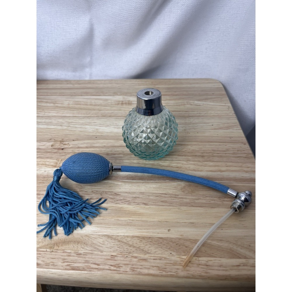 Vintage Style Crystal Perfume Atomizer Blue Glass Bulb Spray Coquette Aesthetic - Picture 2 of 3
